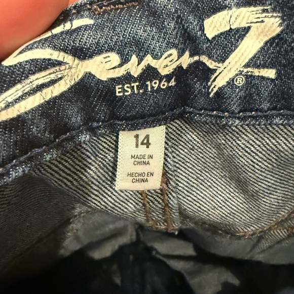Seven7 Classic Blue Women's Jeans Straight Leg Medium Wash Size 14 - Picture 3 of 3